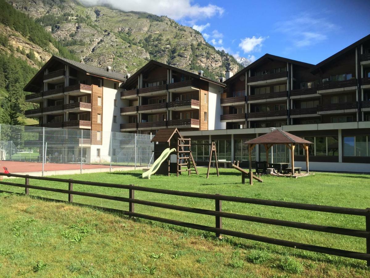 Monte Rosa D 412 Aparthotel Täsch Buitenkant foto