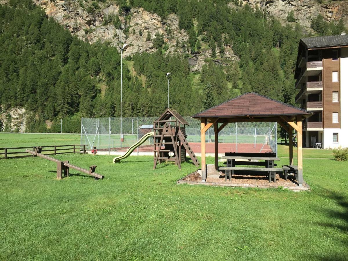 Monte Rosa D 412 Aparthotel Täsch Buitenkant foto