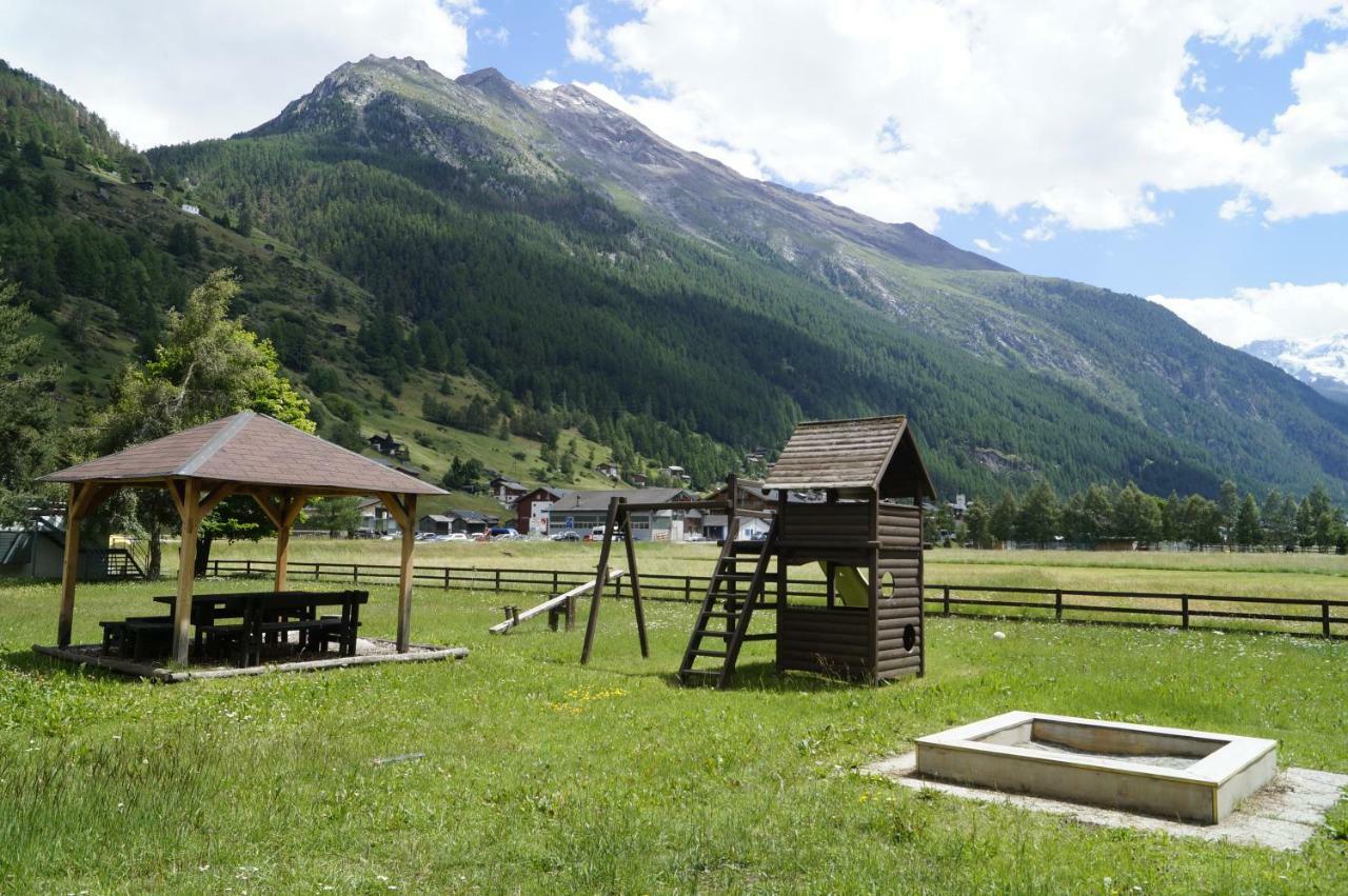 Monte Rosa D 412 Aparthotel Täsch Buitenkant foto